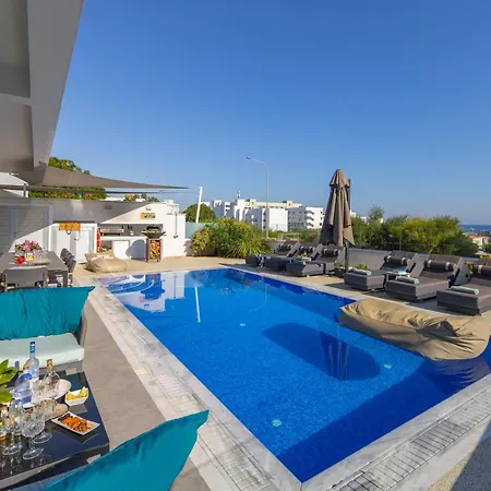 Villa Fig Tree Bay Residences 6 *