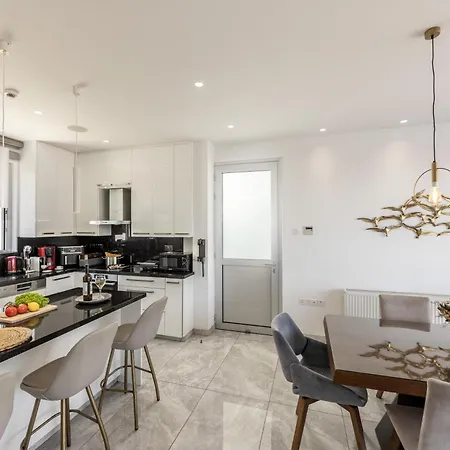 Fig Tree Bay Residences 6 Villa *