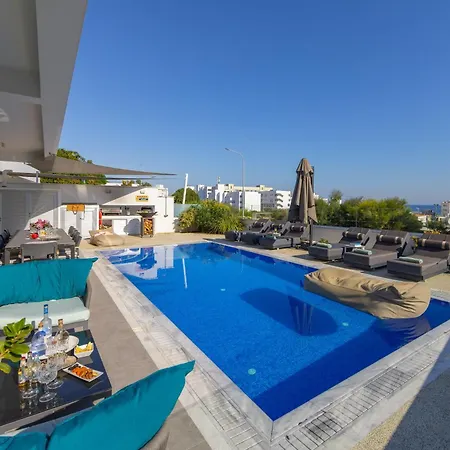 Fig Tree Bay Residences 6 Villa