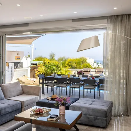 Villa Fig Tree Bay Residences 6 *