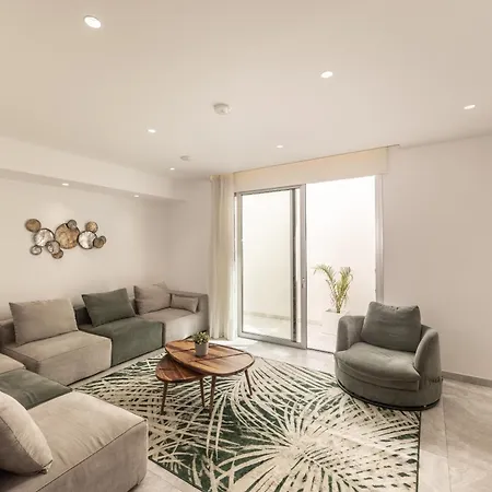 Fig Tree Bay Residences 6 *