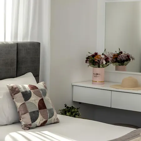 וילה Fig Tree Bay Residences 6 פרוטאראס