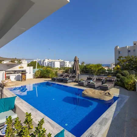 Villa Fig Tree Bay Residences 6