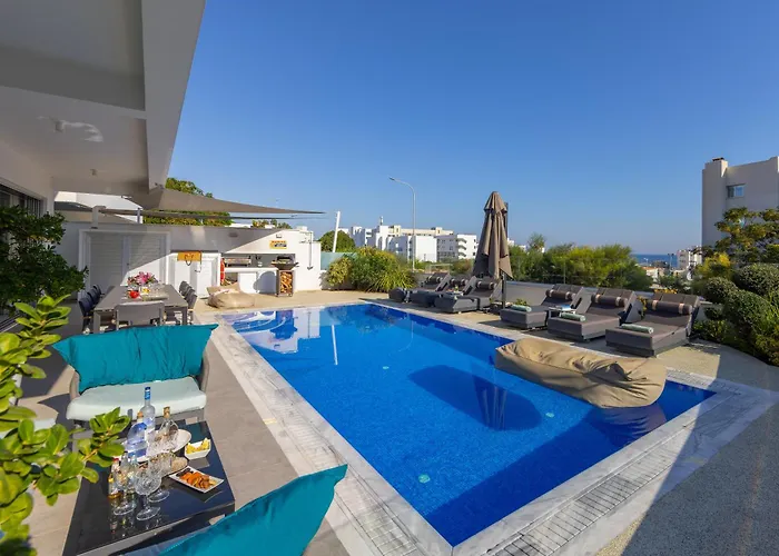 Villa Fig Tree Bay Residences 6 *