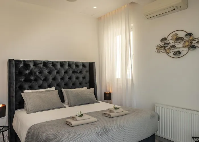 Villa Fig Tree Bay Residences 6