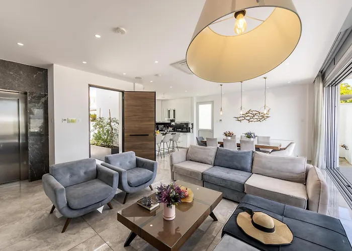 Fig Tree Bay Residences 6 프로타라스