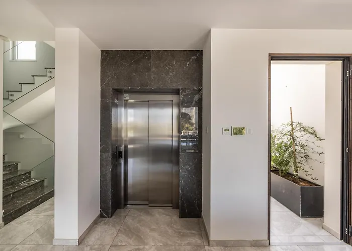 Villa Fig Tree Bay Residences 6