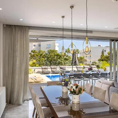 Fig Tree Bay Residences 6 *