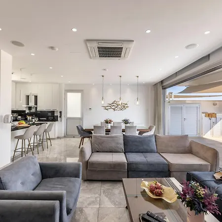 Fig Tree Bay Residences 6 Villa *